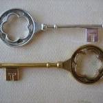 2pcs - Antique Silver & Gold Color Key..