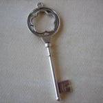 2pcs - Antique Silver Key Charms - Lead And Nickel..