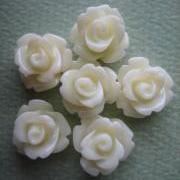 6PCS - Mini Rose Flower Cabochons - 10mm - Resin - Vanilla - Cabochons by ZARDENIA