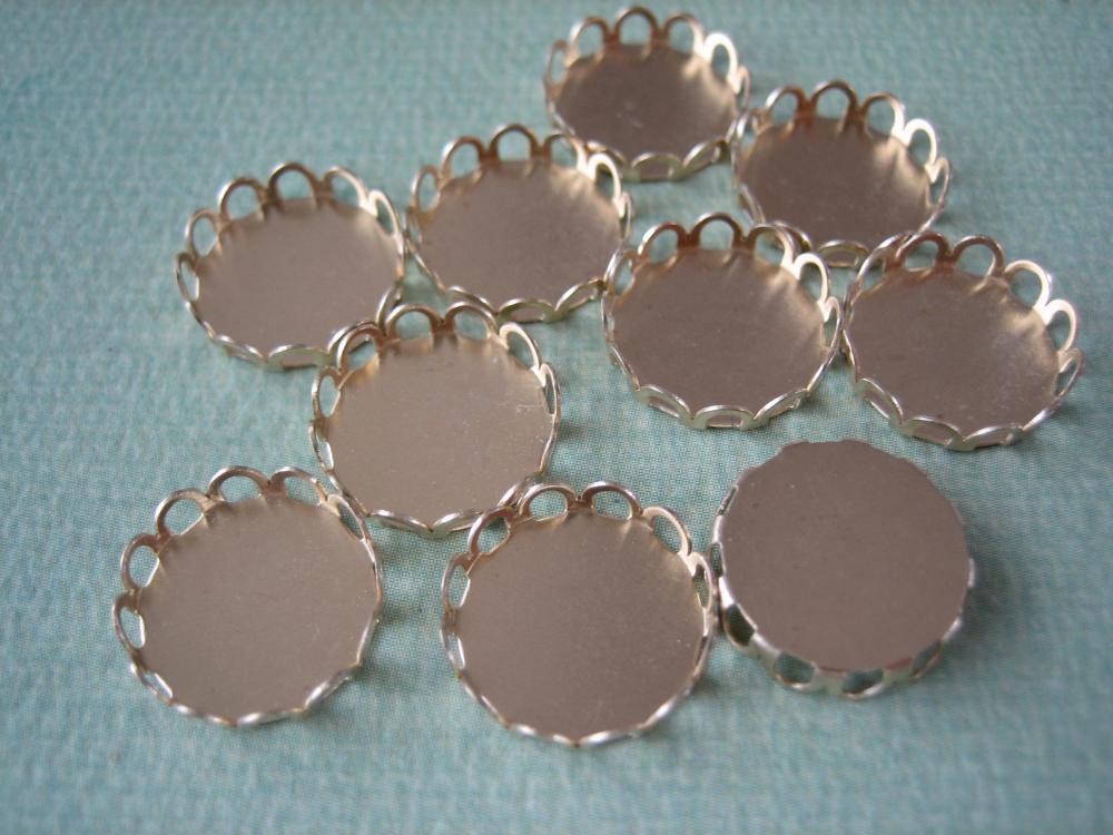 10pcs - Brass Cabochon Settings - Round - Unplated Gold Color - 12mm - Findings By Zardenia