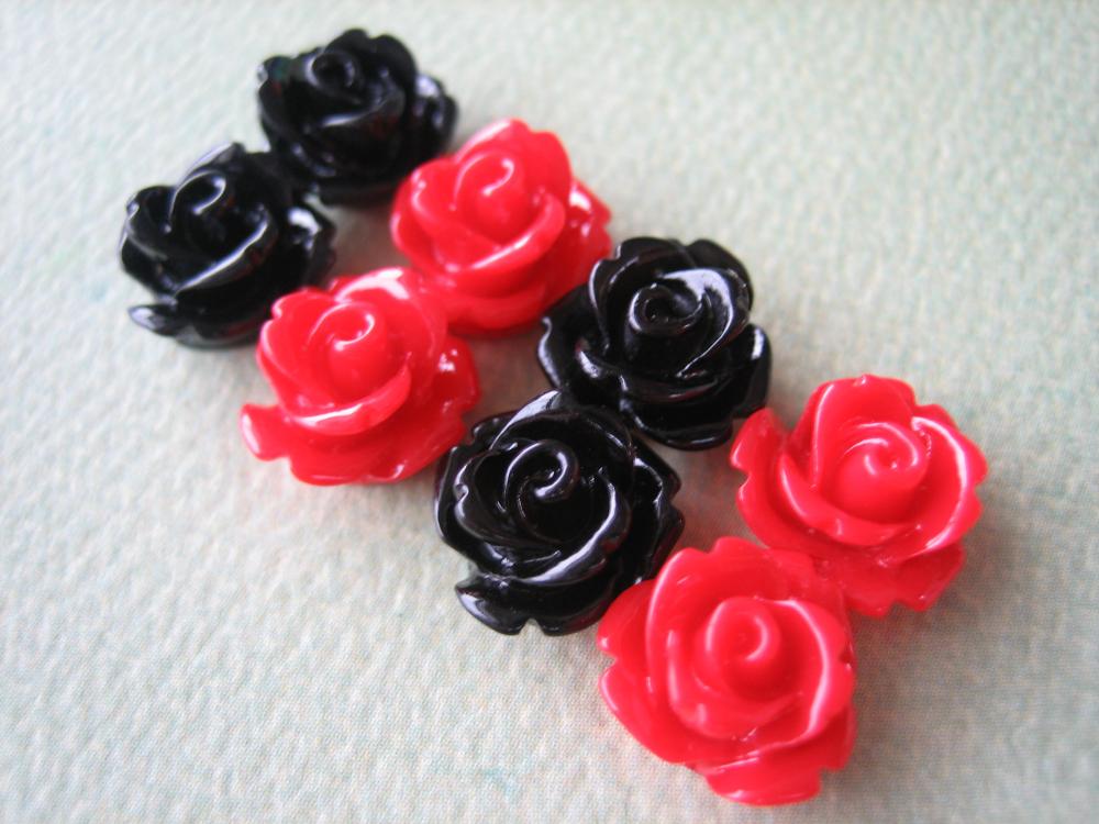 8pcs - Mini Rose Flower Cabochons - 10mm - Resin - Red And Black - Cabochons By Zardenia